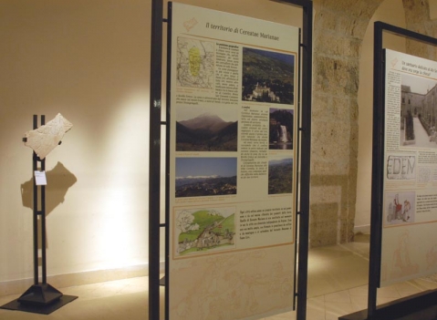 Pannelli espositivi: LINEA SIDEROS