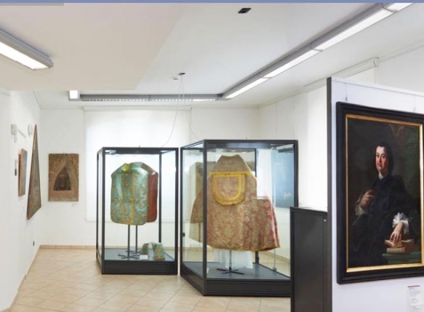 Vetrine espositive per musei della linea Argurion Museo d'Arte Sacra di Scaria
