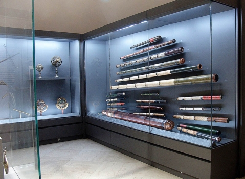 Vetrine espositive per musei della linea Theca